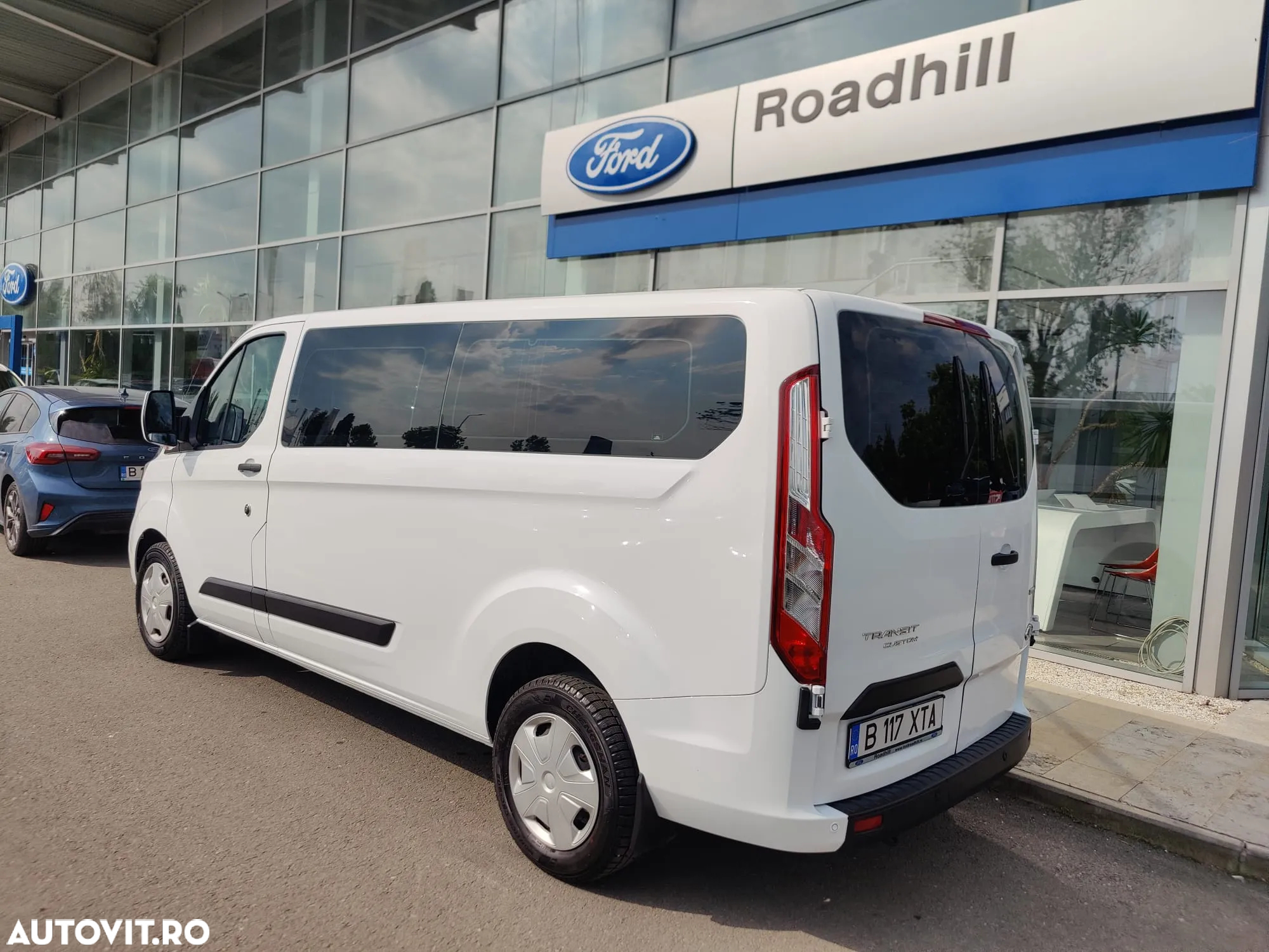 Ford Transit Custom Shuttle Bus 320 2.0 EcoBlue MHEV 130 CP L2H1 Trend - 2