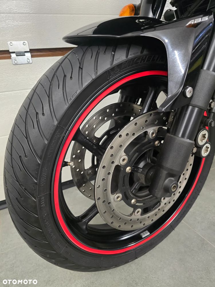 Yamaha FZ6 - 4