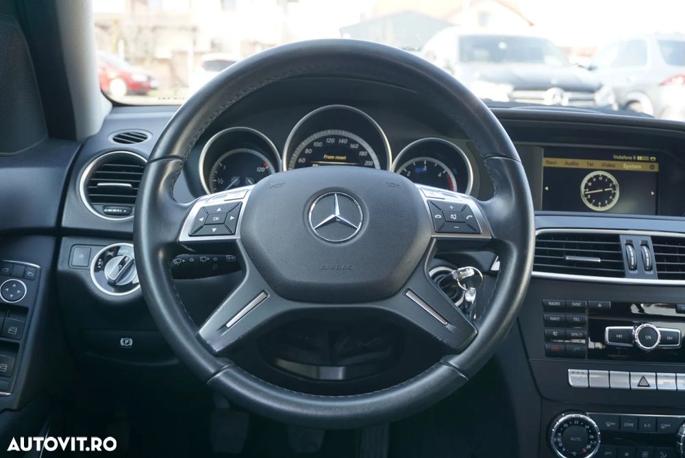Mercedes-Benz C 220 CDI DPF (BlueEFFICIENCY) - 10