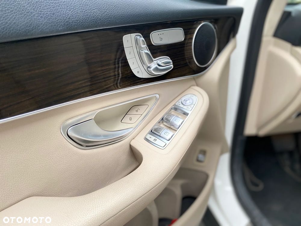 Mercedes-Benz GLC - 13