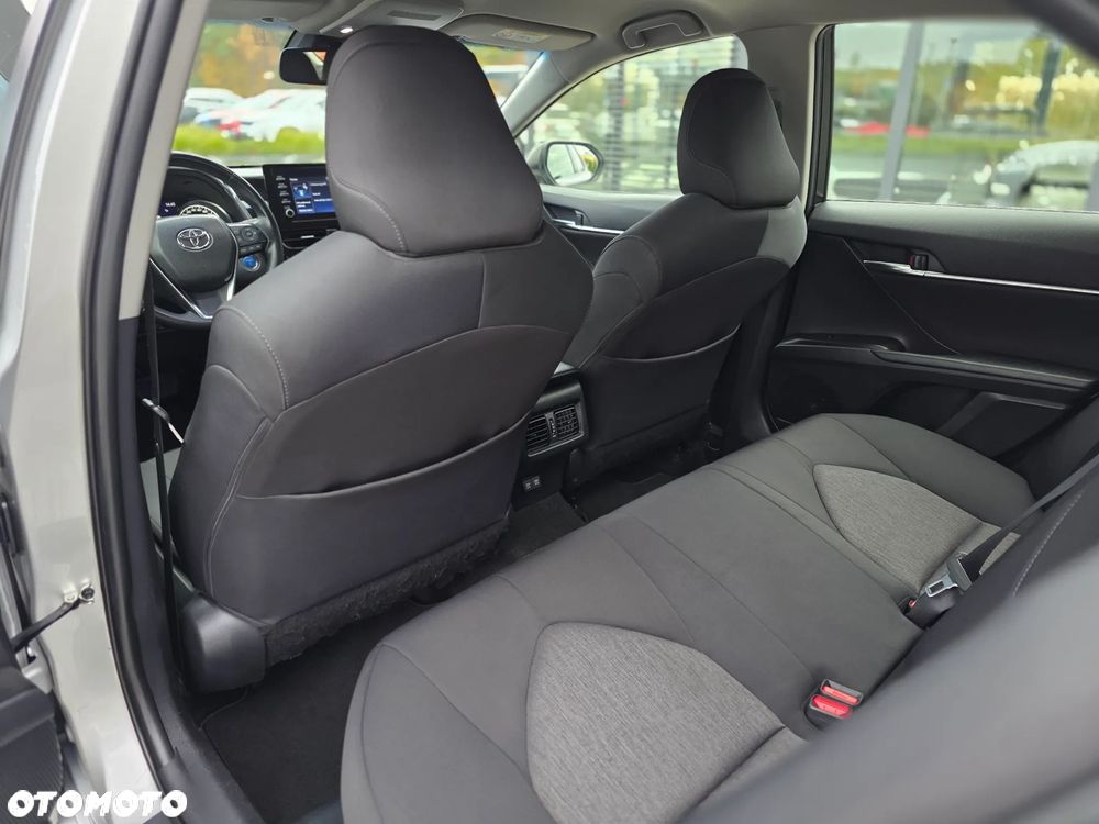 Toyota Camry 2.5 Hybrid Comfort CVT - 33