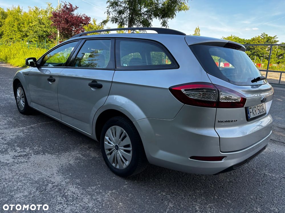 Ford Mondeo 1.8 TDCi Ambiente - 5
