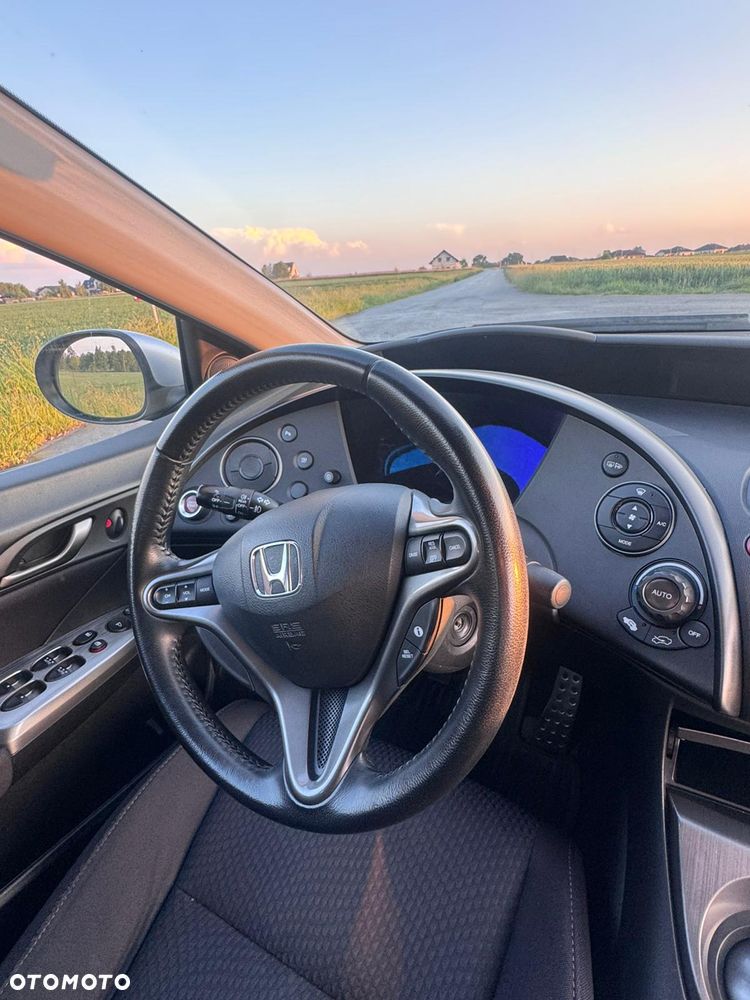 Honda Civic 1.4 i-VTEC Comfort - 10