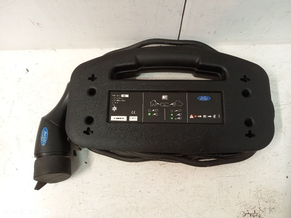Ford Focus Mk3 C-Max MK2 elektryk ladowarka prostownik zasilacz TYP 2 - 2