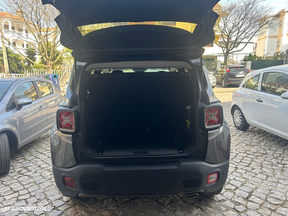 Jeep Renegade 1.0 T Limited - 19