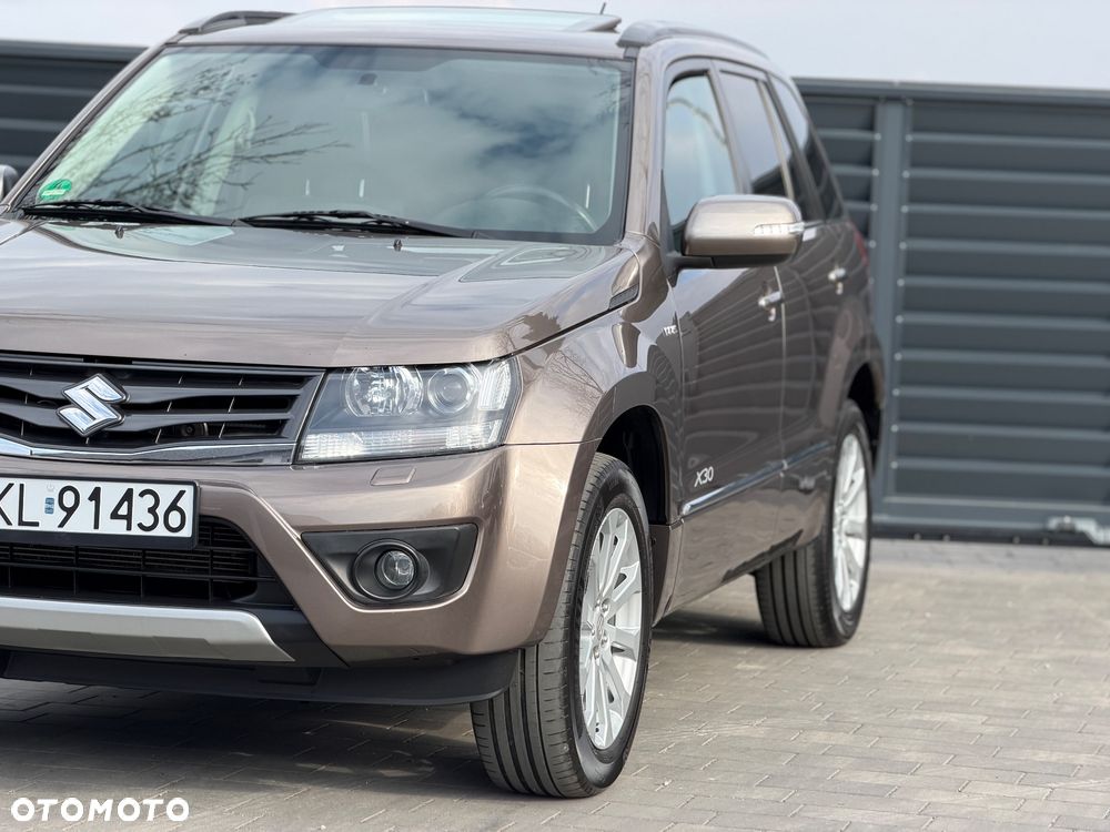 Suzuki Grand Vitara 1.9 DDiS Premium EU5 - 32