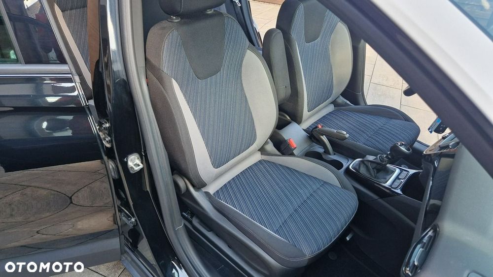 Opel Crossland X - 21