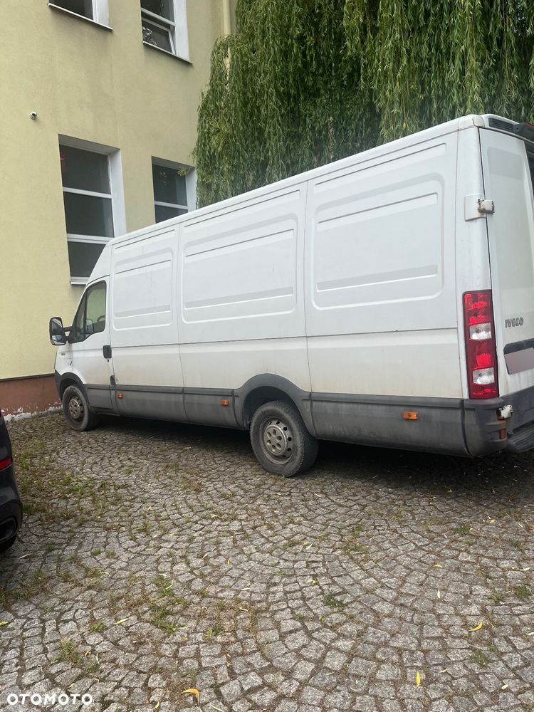 Iveco Daily 35S14 D - 1