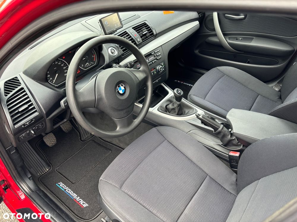 BMW Seria 1 118d - 6