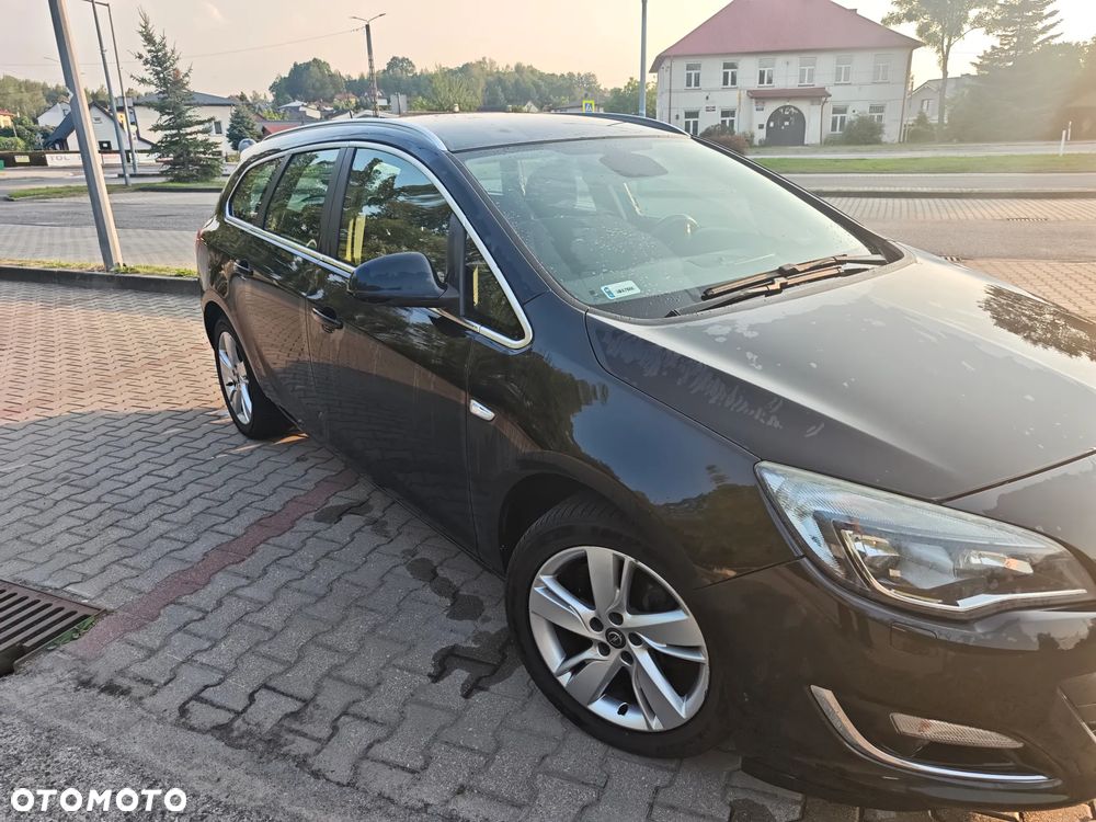 Opel Astra 1.4 T Enjoy - 10