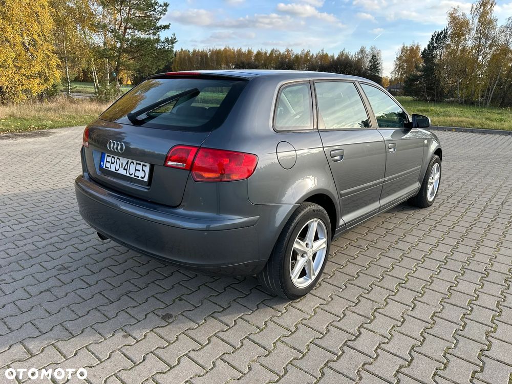 Audi A3 Sportback - 7