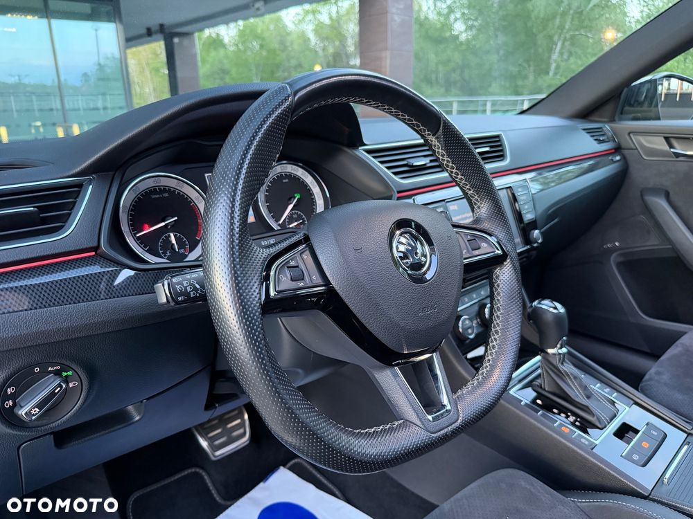 Skoda Superb 1.8 TSI Sportline DSG - 27