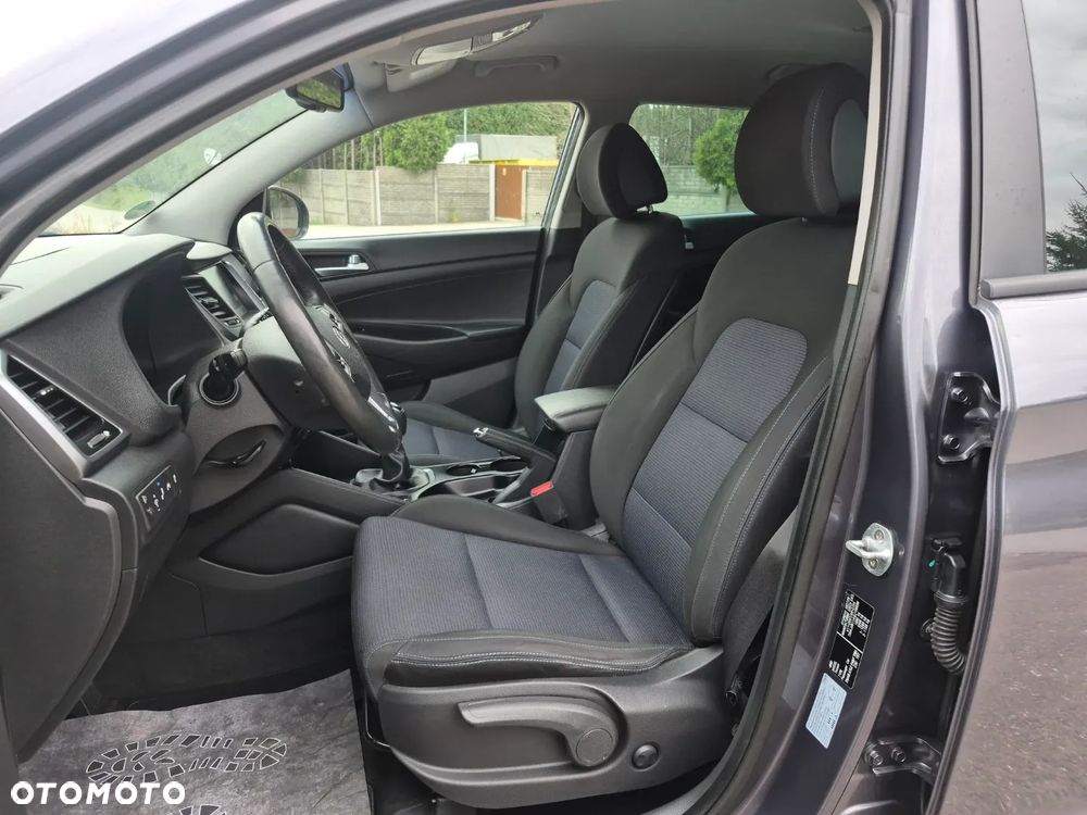 Hyundai Tucson blue 1.6 GDi 2WD Navi - 16
