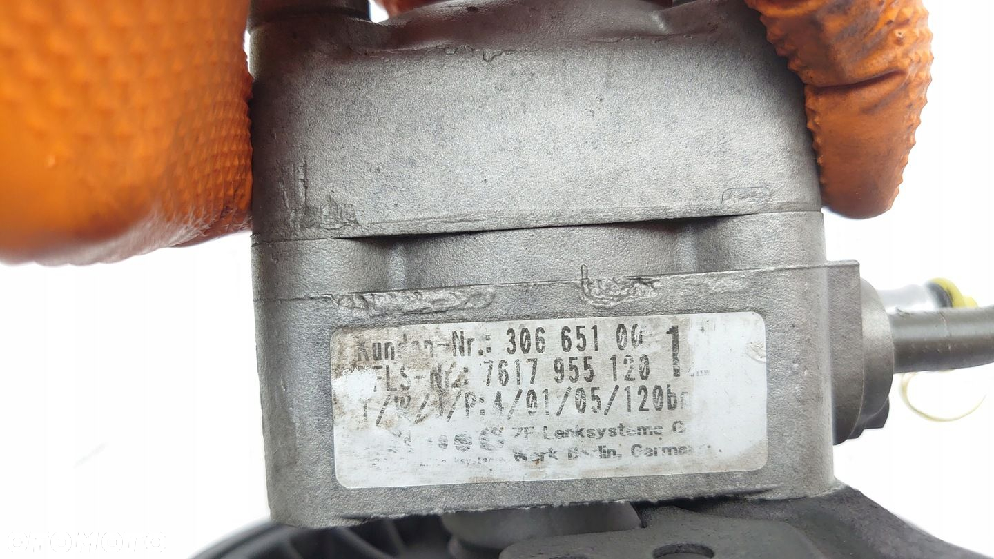 POMPA WSPOMAGANIA VOLVO S80, XC90, V70 2.4 D5, D3, D4 30665100 OE VOLVO - 4