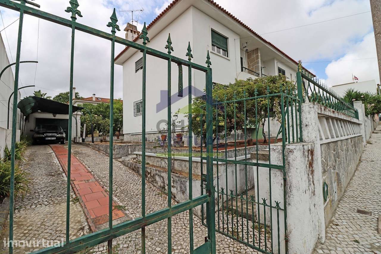 Moradia V2 com Jardim e Garagem - Alvalade, Lisboa - Grande imagem: 5/34