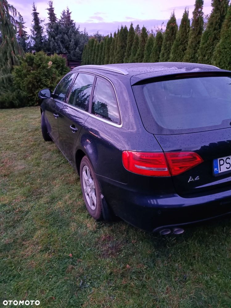 Audi A4 Avant - 4