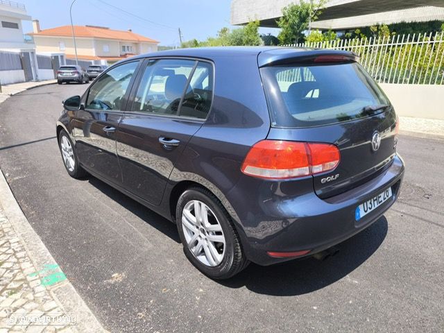 VW Golf 2.0 TDi Confortline - 9