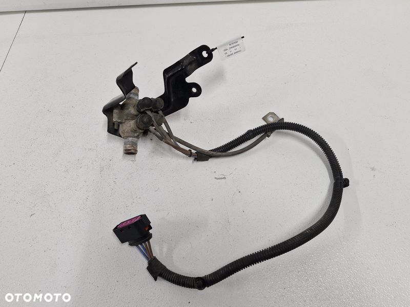 NISSAN QASHQAI 1 I J10 1.5 DCI PODGRZEWACZ WODY GRZAŁKA - 1