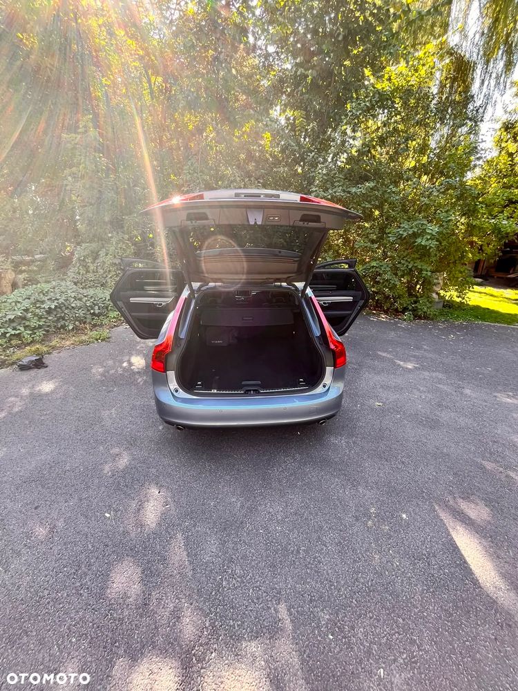 Volvo V90 D4 Momentum - 14
