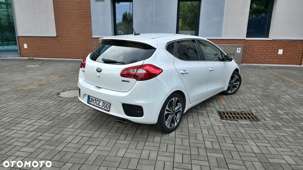 Kia Ceed 1.6 CRDi 136 ISG Spirit - 5