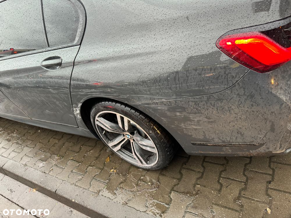 BMW Seria 7 740Ld xDrive - 35