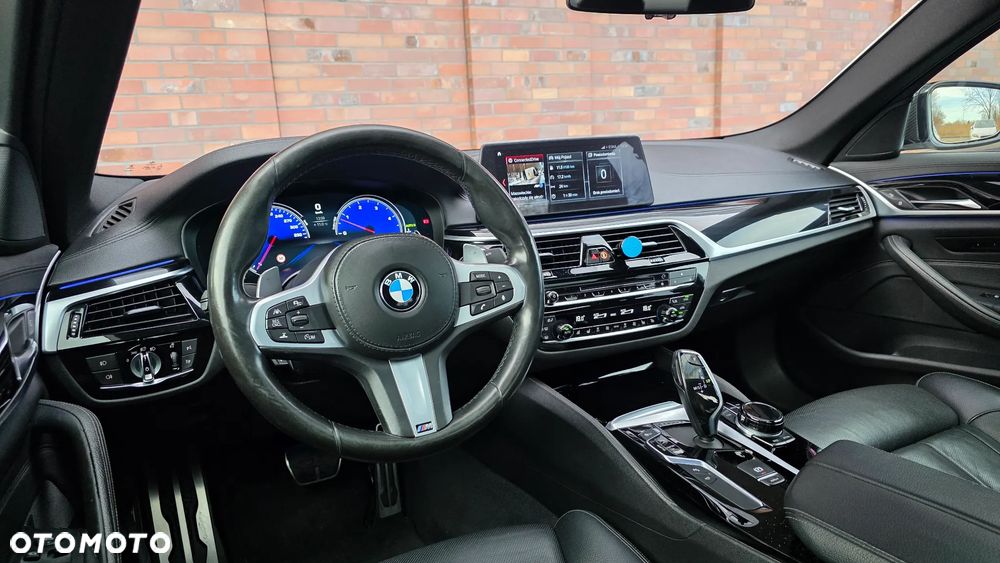 BMW Seria 5 540d xDrive M Sport sport - 38