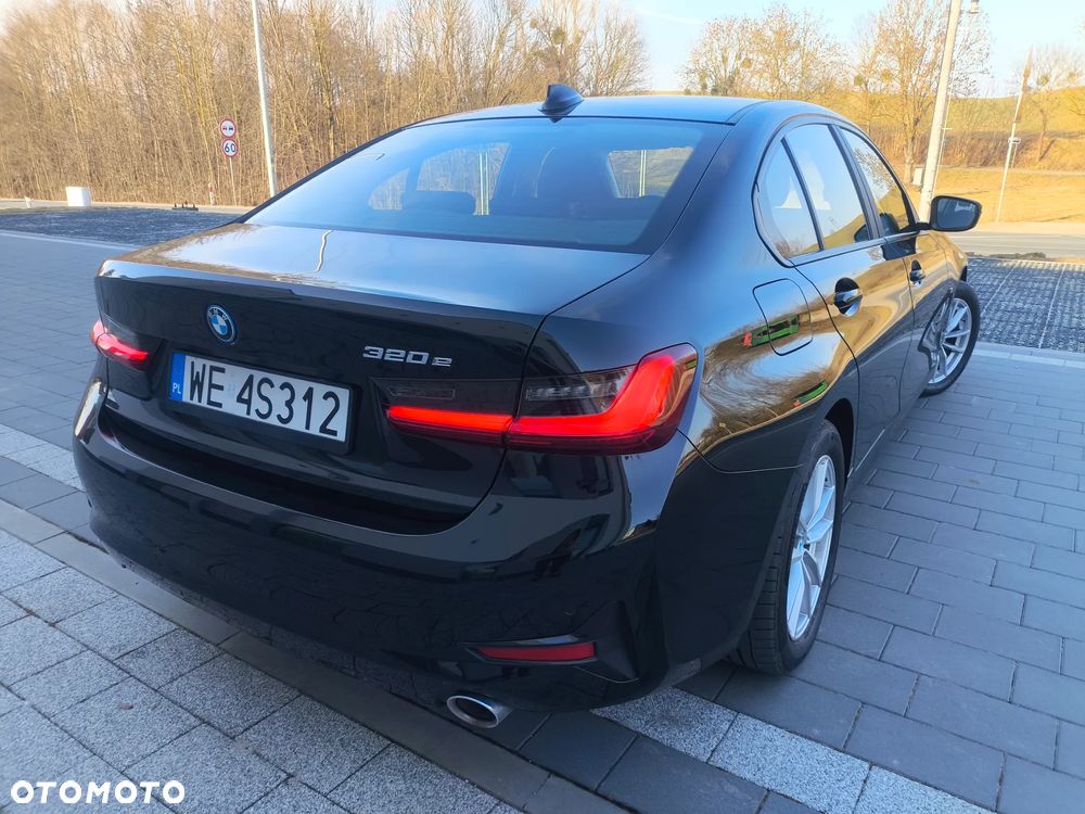 BMW Seria 3 320e - 9