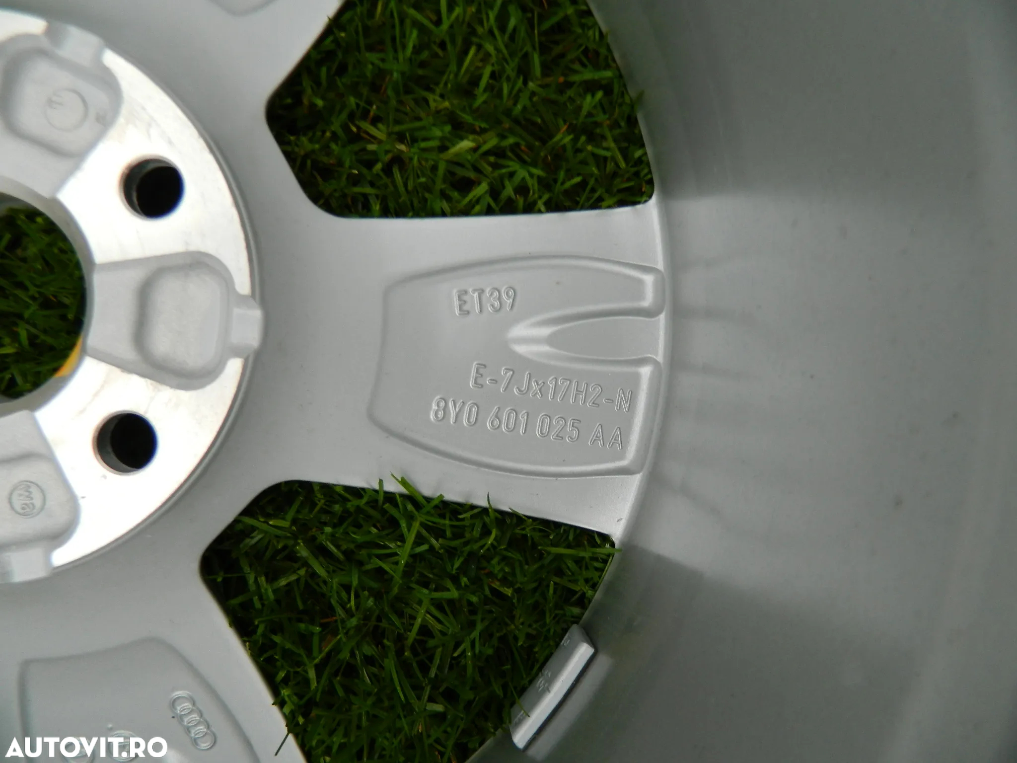 Janta Audi A3 pe 17" cod 8Y0601025AA - 6