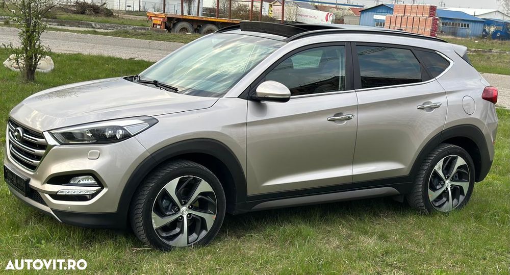Hyundai Tucson 2.0 CRDI 4WD Automatik Style - 8