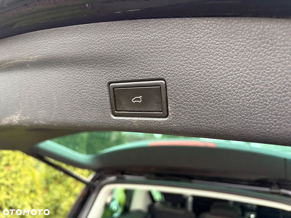 Volkswagen Sharan 2.0 TDI Comfortline DSG - 14