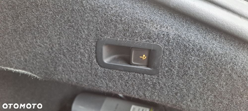 Volkswagen Arteon 2.0 TDI R-Line DSG - 23