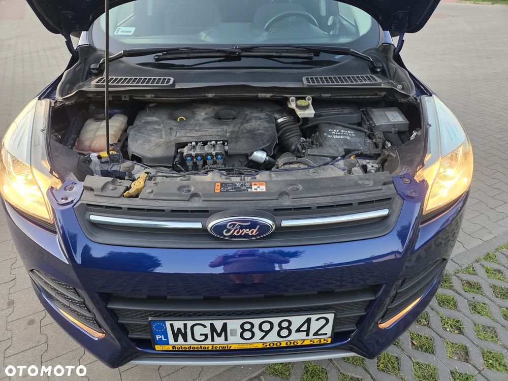 Ford Escape 2.0 EcoBoost AWD Titanium - 10