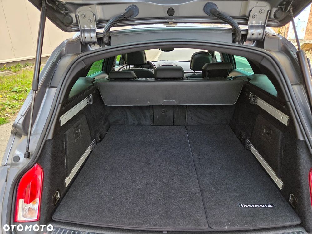 Opel Insignia 2.0 Exclusive - 24