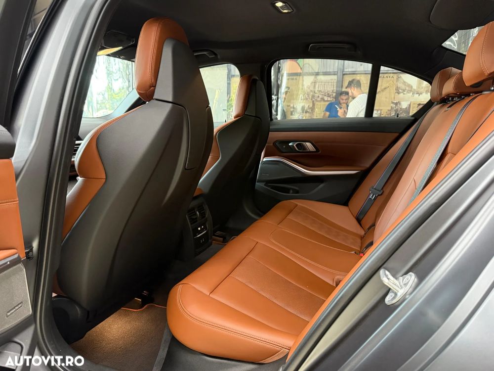 BMW M3 Competition xDrive AT - 31