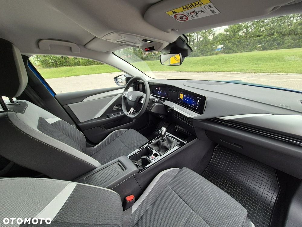 Opel Astra 1.2 Turbo Edition - 20