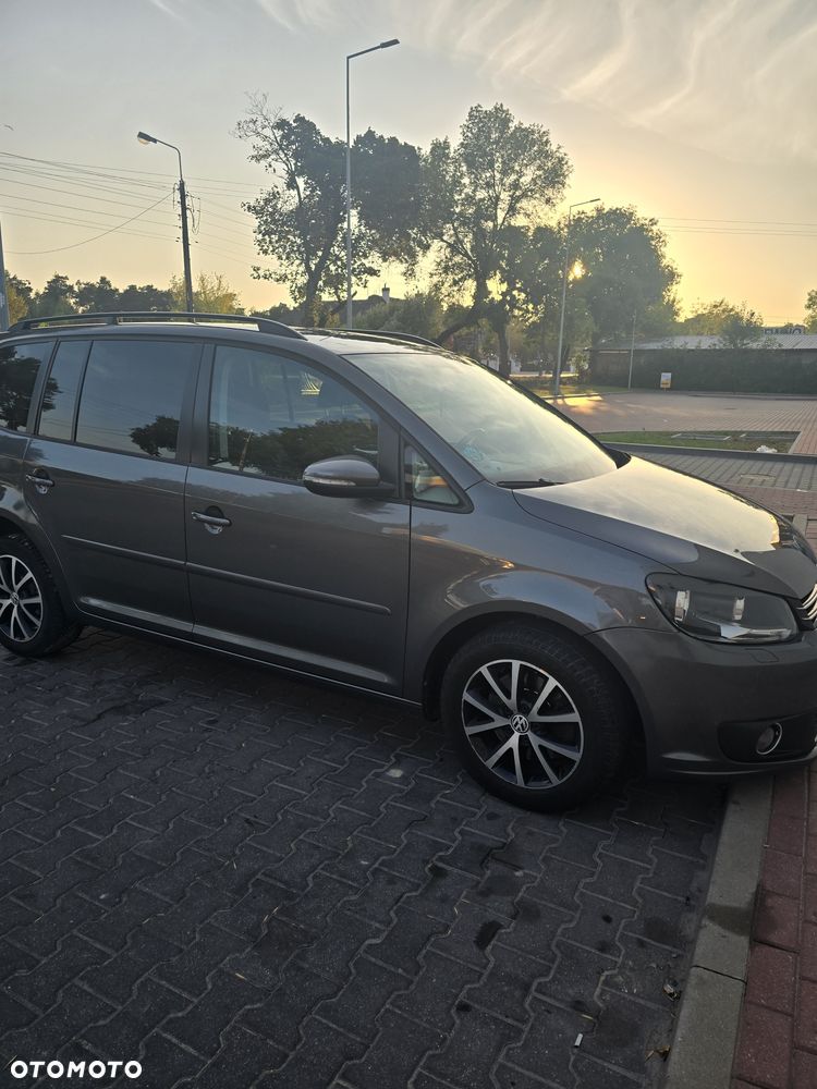 Volkswagen Touran - 3