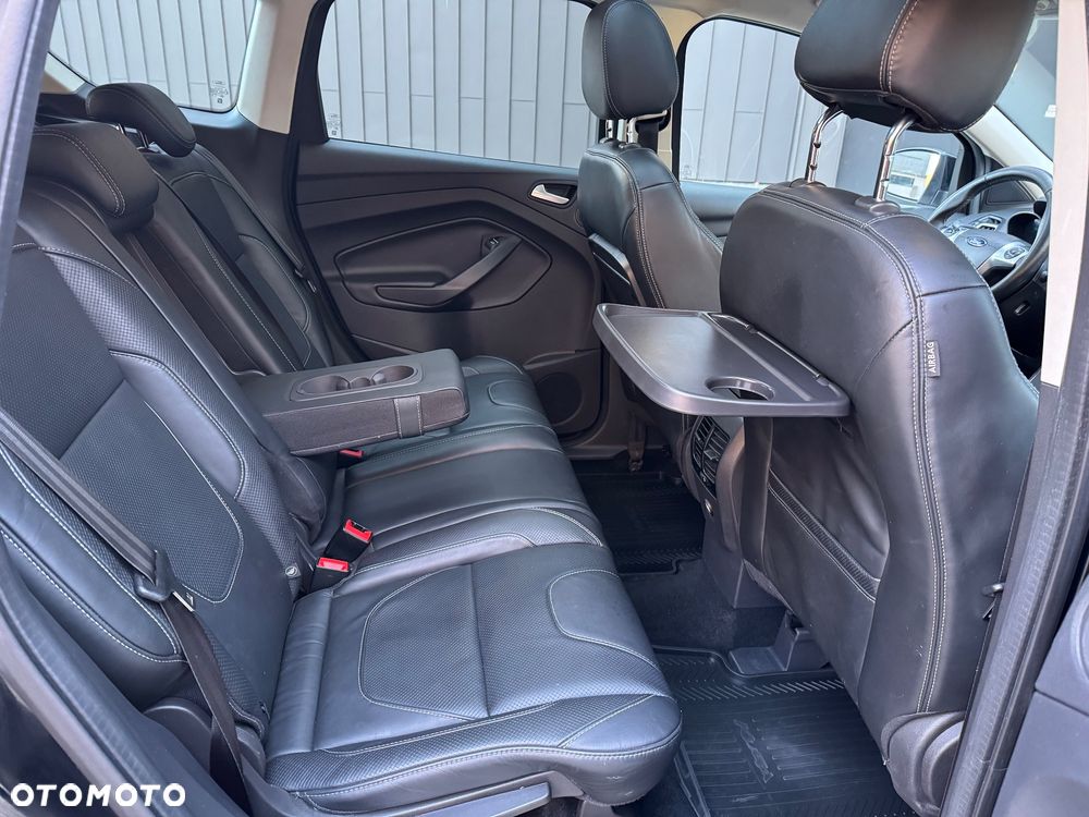 Ford Kuga 2.0 TDCi 4x4 ST-Line - 27