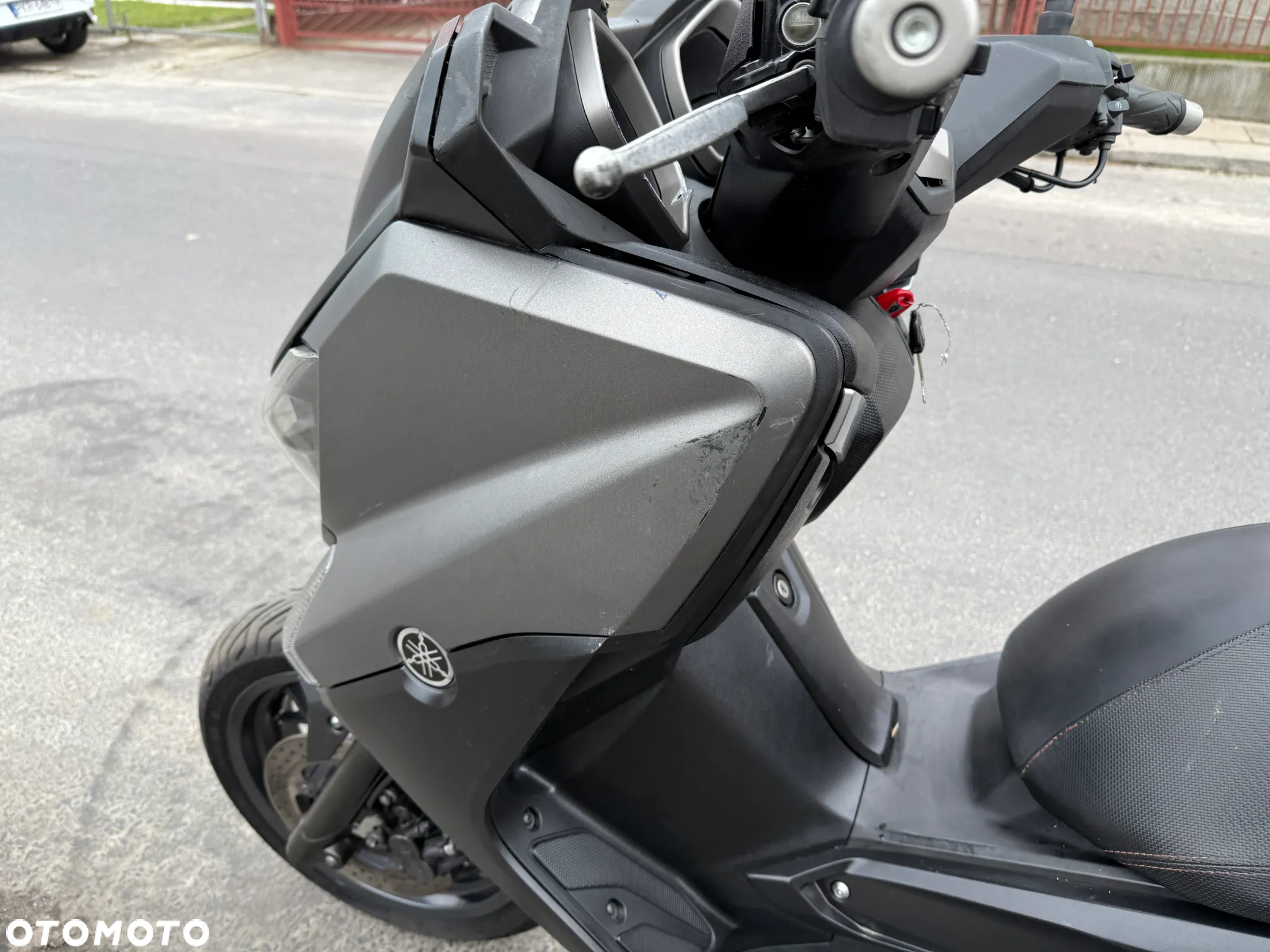 Yamaha X-max - 17