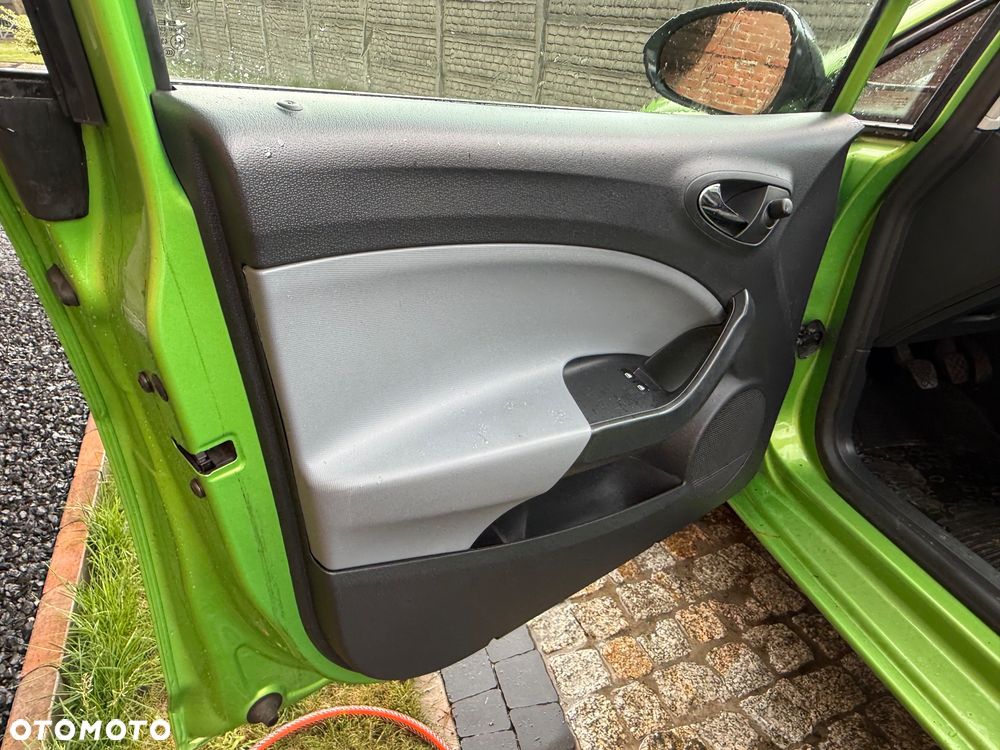Seat Ibiza 1.2 12V Reference Salsa - 21