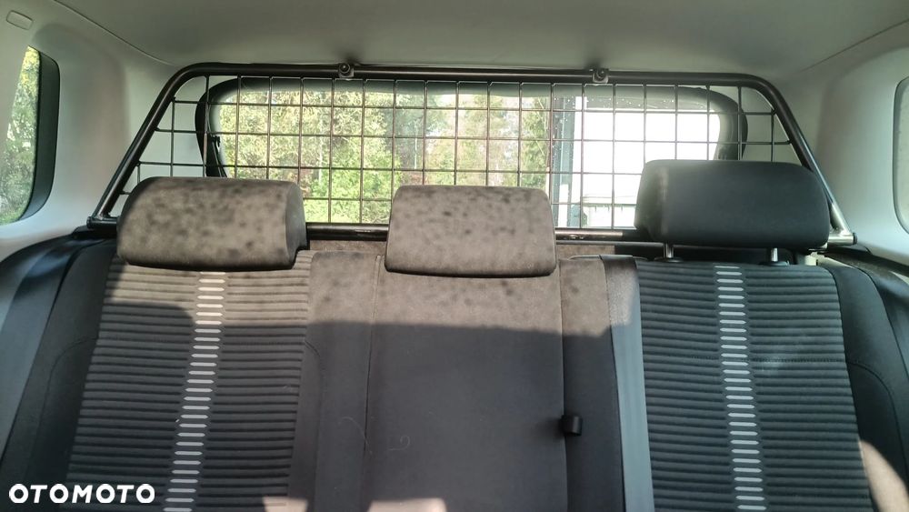 Volkswagen Tiguan - 14
