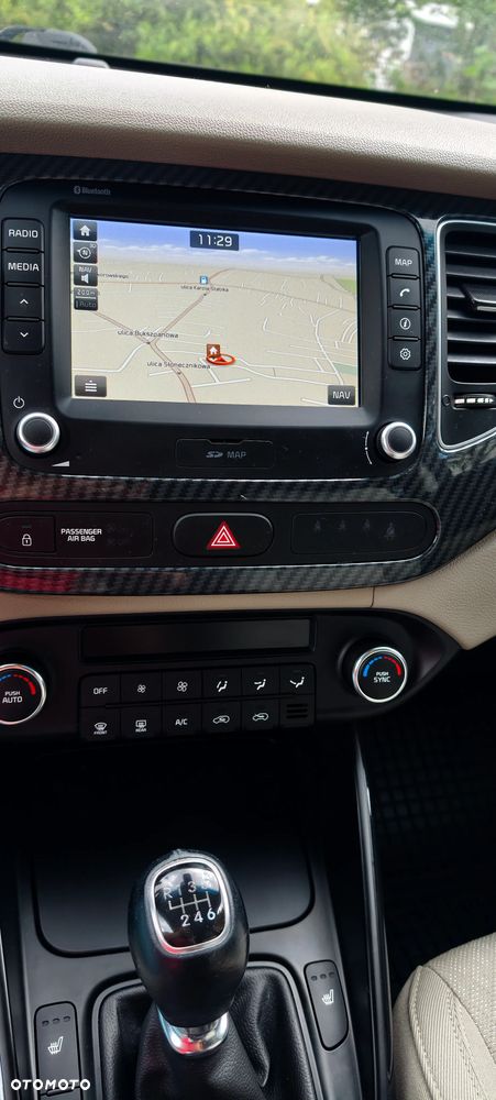 Kia Carens 1.6 GDI L - 7