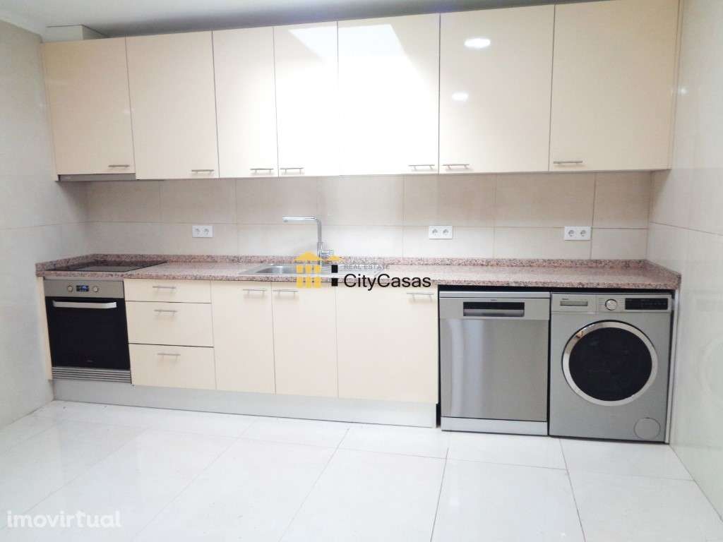 Moradia Renovada em Campanhã | Porto - Grande imagem: 3/24