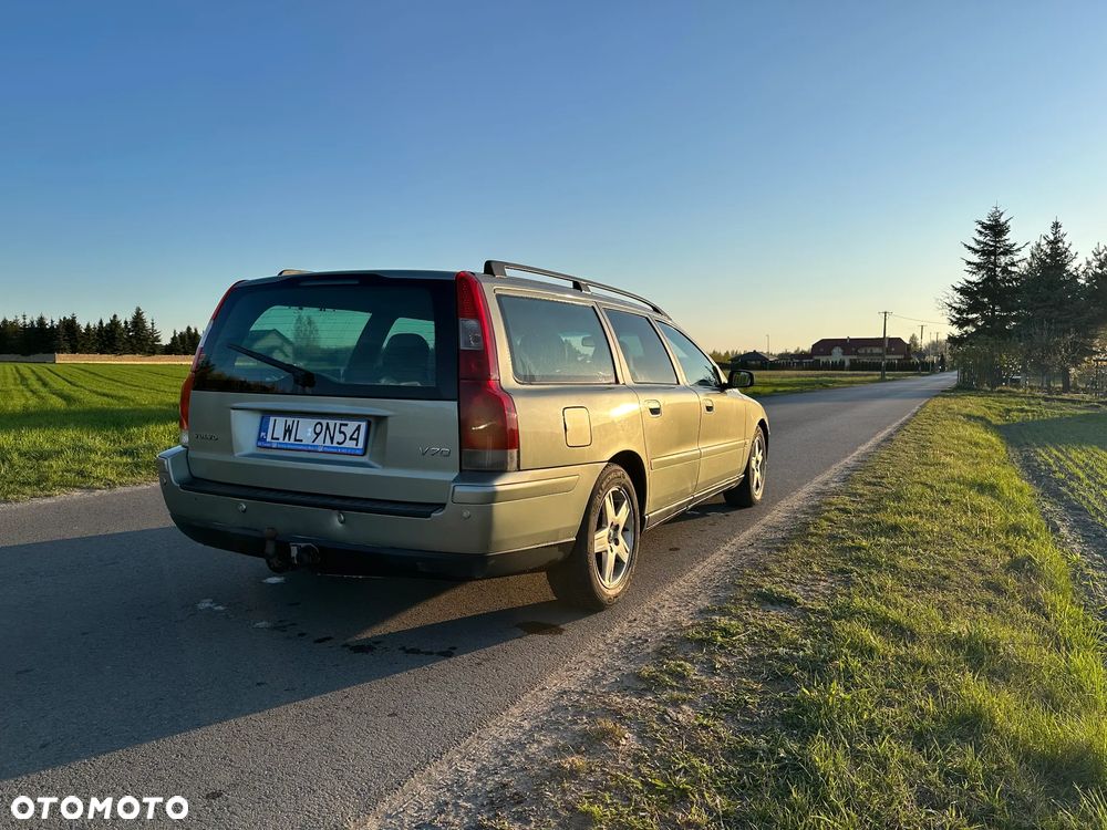 Volvo V70 D5 Summum - 3