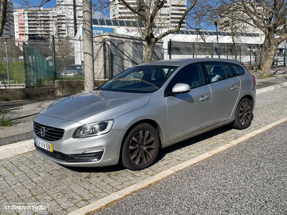 Volvo V60 D4 Geartronic Momentum - 5