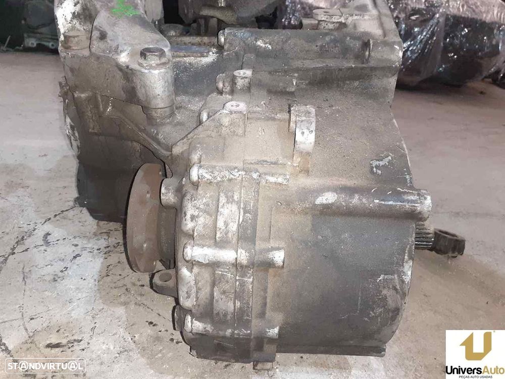 CAIXA VELOCIDADES VOLKSWAGEN TOURAN 2003 -GNE - 8