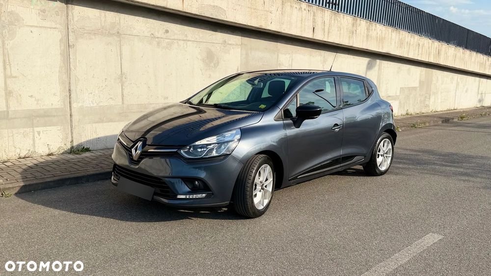 Renault Clio - 1
