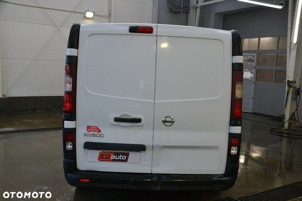 Nissan NV300 - 6