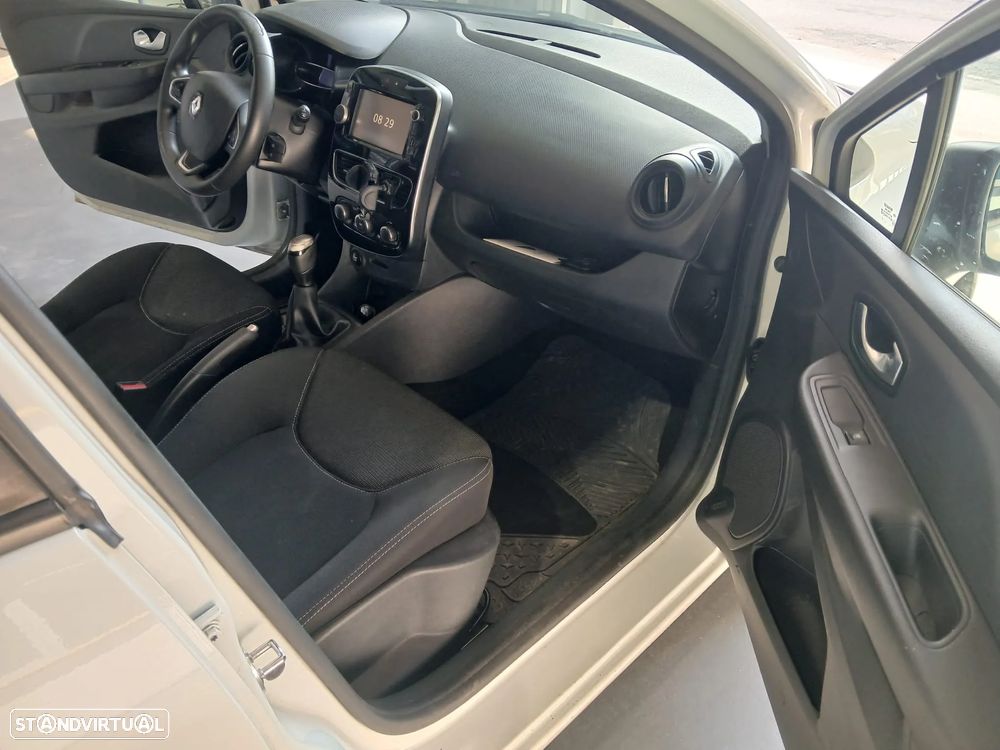 Renault CLIO 1.5 DCI - 13
