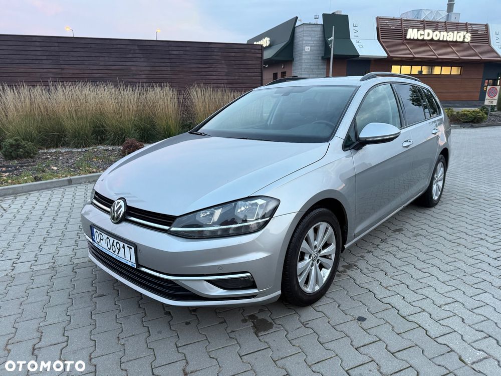 Volkswagen Golf - 4
