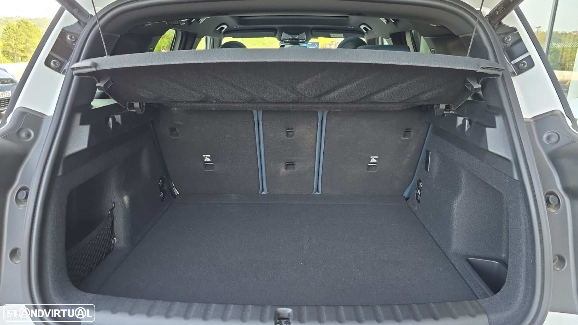 MINI Countryman E Favoured L - 16